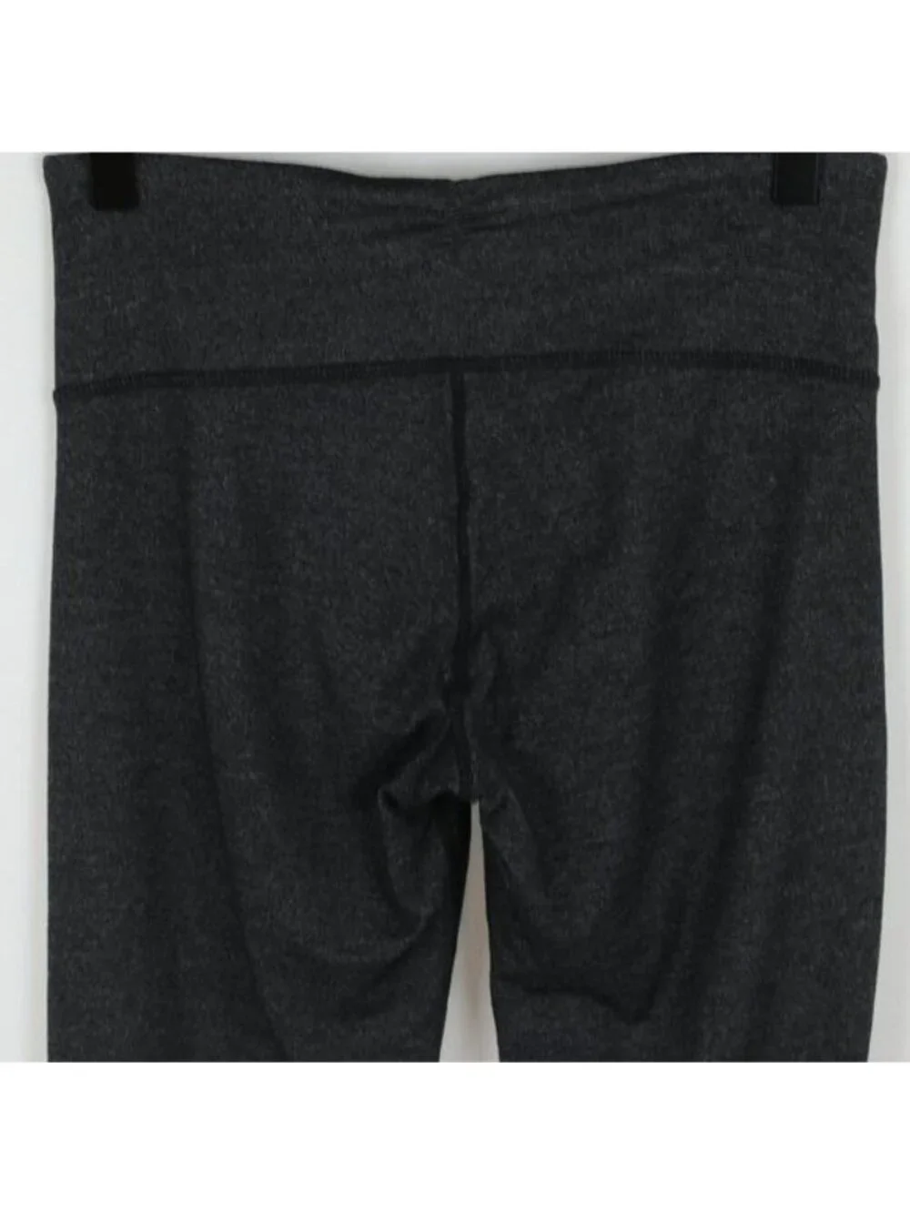 Lululemon Women's Size 4 Gray Heather Mid Rise Capri Flare Activewear Leggings